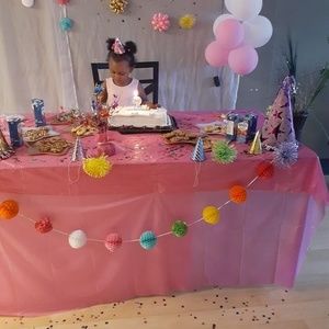 Meet your Posher, Adiss